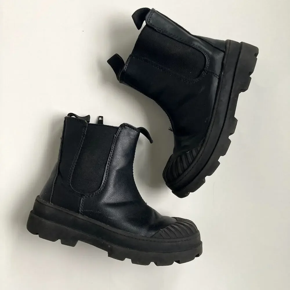 H&M Chelsea Boots - Black - 11.5